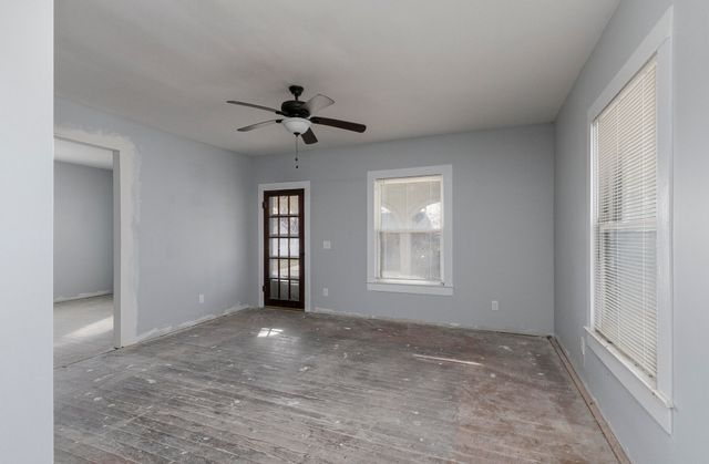 259 E Jefferson Street, Marshfield, MO 65706