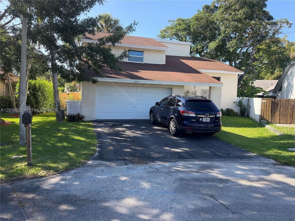 3814 NW 73rd Way, Coral Springs, FL 33065