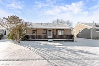 2103 Bollinger Avenue NE, Canton, OH 44705