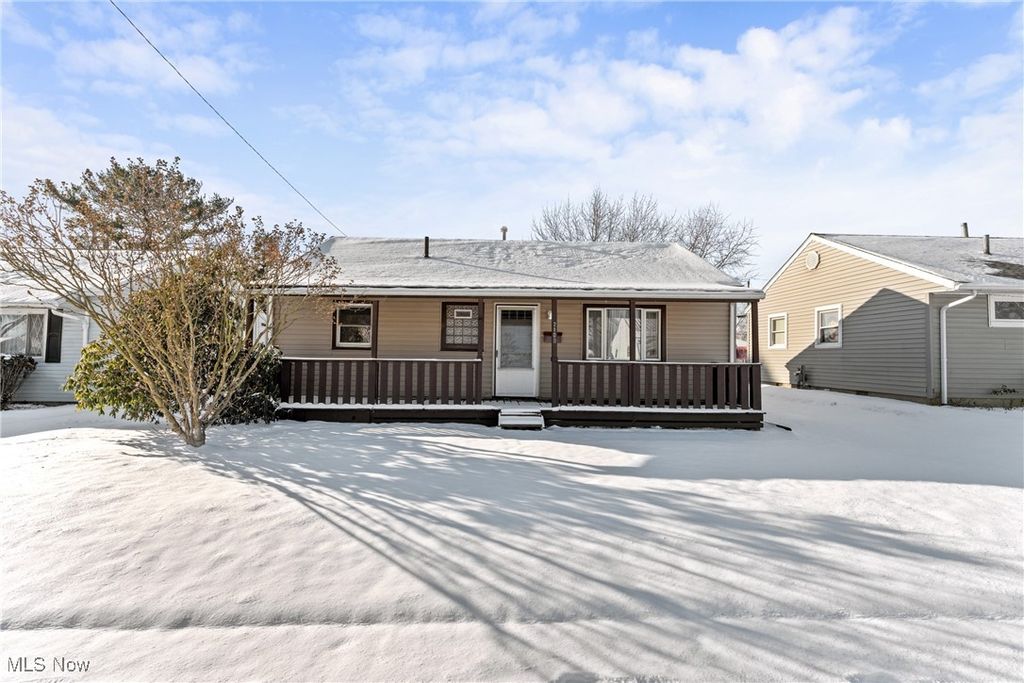 2103 Bollinger Avenue NE, Canton, OH 44705