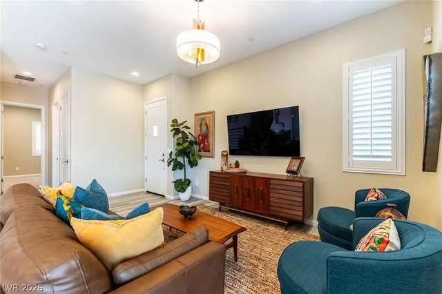 10332 Addie De Mar Lane, Las Vegas, NV 89135