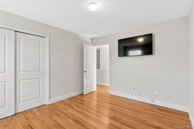 164 Chestnut Street, Mount Sinai, NY 11766