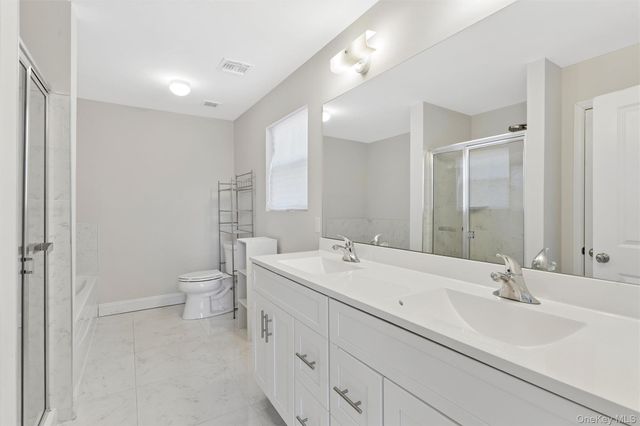 164 Chestnut Street, Mount Sinai, NY 11766