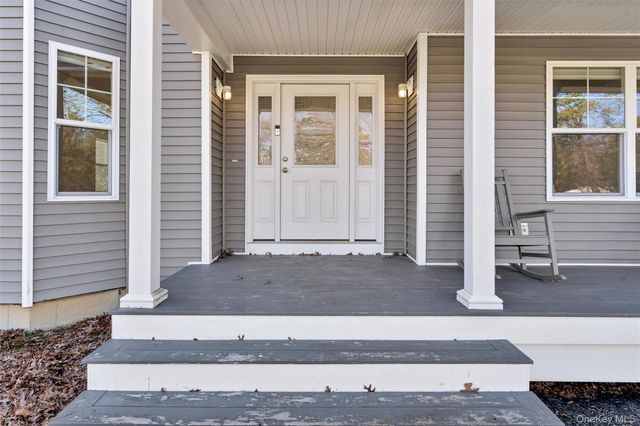 164 Chestnut Street, Mount Sinai, NY 11766