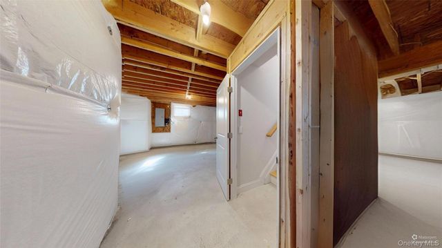 164 Chestnut Street, Mount Sinai, NY 11766