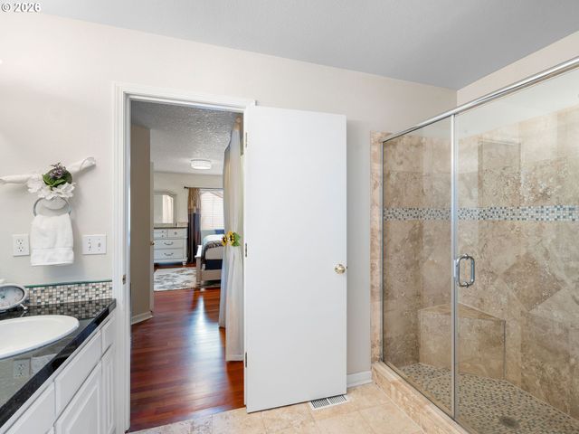 16107 Nw PAISLEY Dr, Beaverton, OR 97006