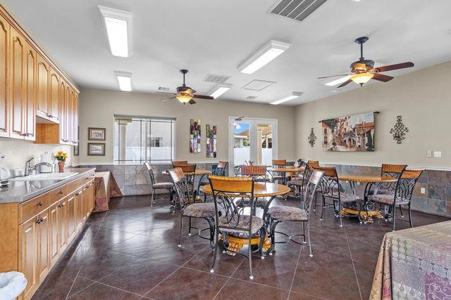 136 Woods Creek Dr, Oakdale, CA 95361