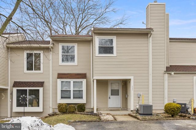 171 CYPRESS CT, Marlton, NJ 08053