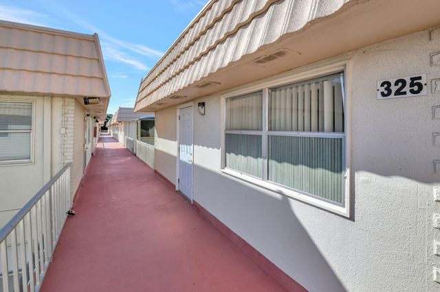 325 Saxony G, Delray Beach, FL 33446