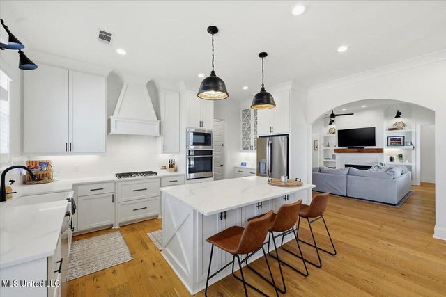 735 Cotton Creek Trail, Brandon, MS 39047