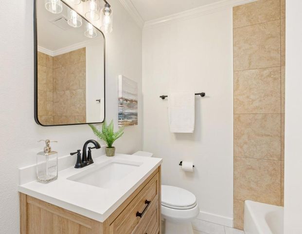 1027 Grape Avenue, Sunnyvale, CA 94087