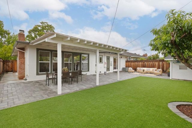 1027 Grape Avenue, Sunnyvale, CA 94087