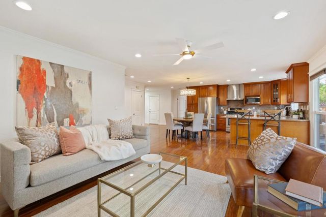 1027 Grape Avenue, Sunnyvale, CA 94087