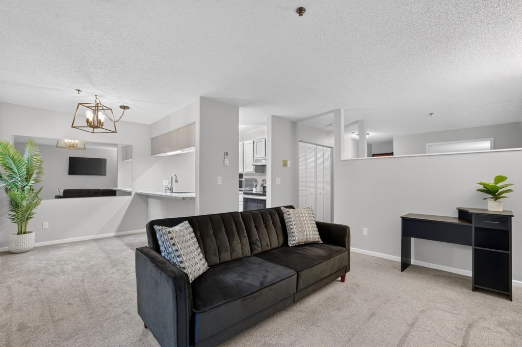2170 Ridge Drive 14, Saint Louis Park, MN 55416 — exterior