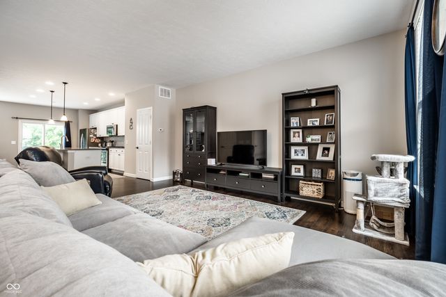 13068 Raritan Drive, Fishers, IN 46038