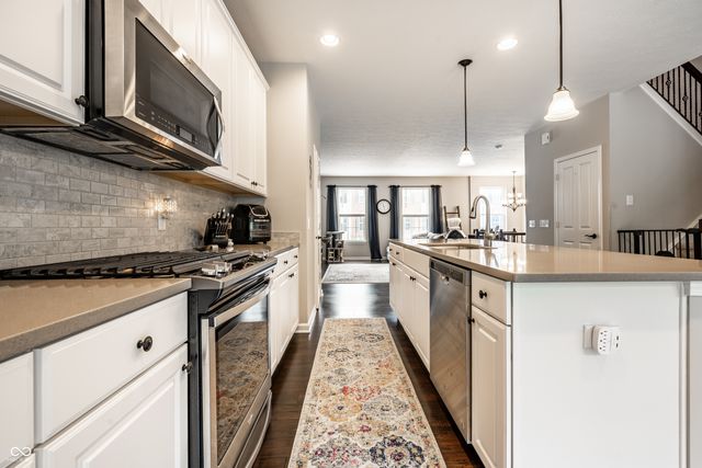 13068 Raritan Drive, Fishers, IN 46038