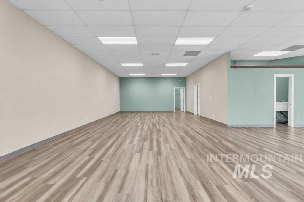 6734 W State Street, Garden City, ID 83714 photo 12