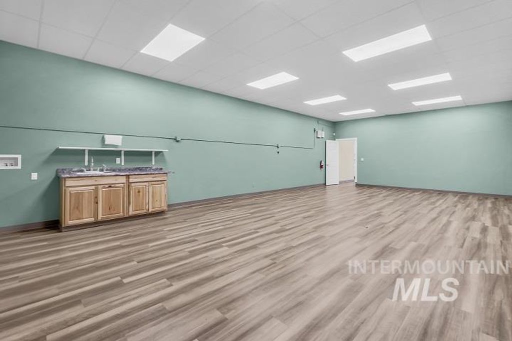 6734 W State Street, Garden City, ID 83714 photo 17