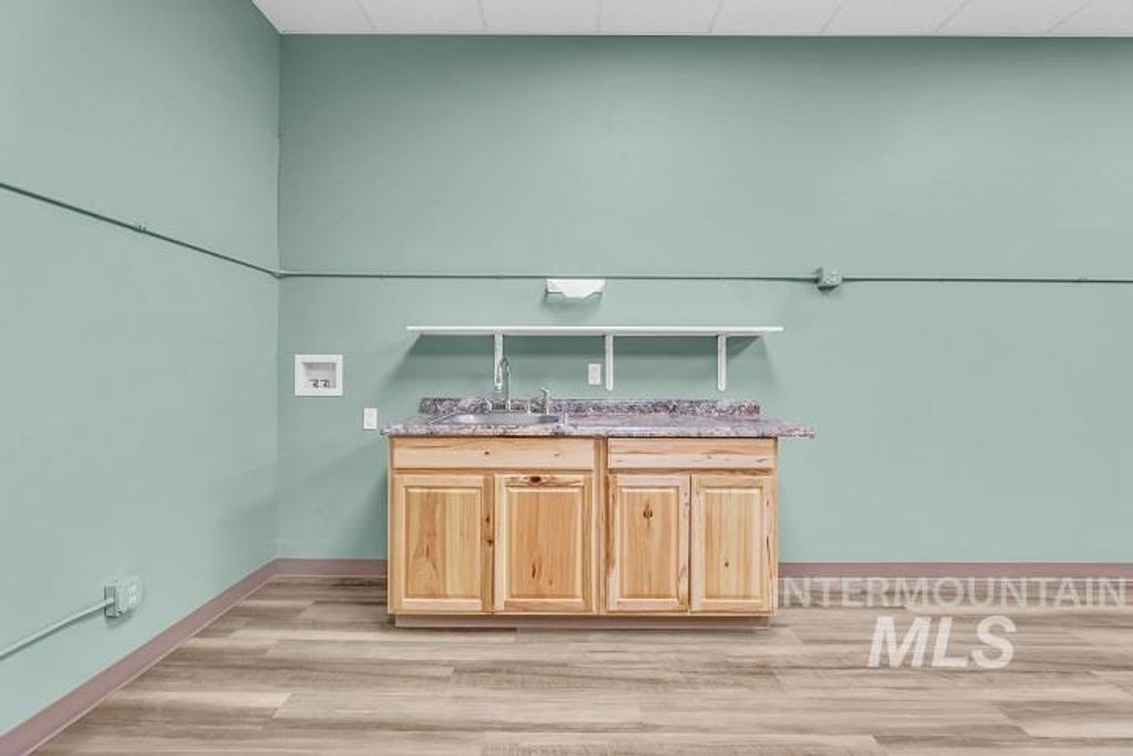 6734 W State Street, Garden City, ID 83714 photo 18