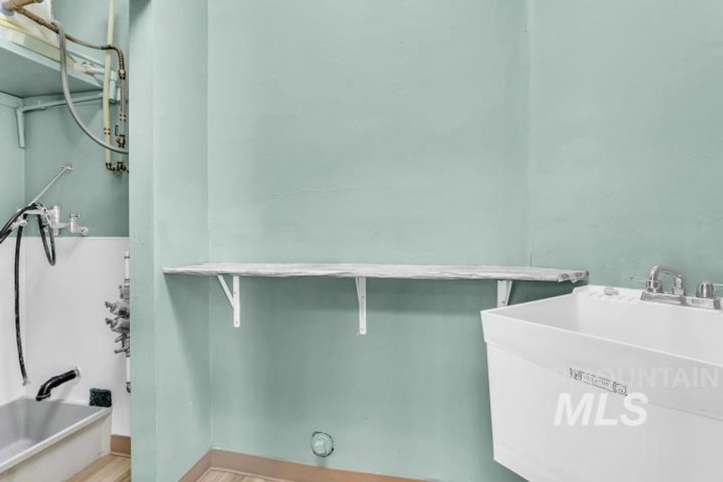 6734 W State Street, Garden City, ID 83714 photo 19