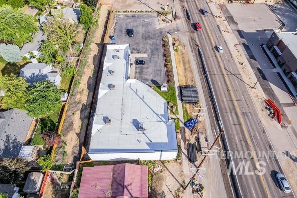 6734 W State Street, Garden City, ID 83714 photo 27