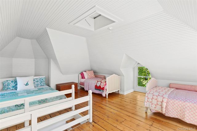 11 Prospect Avenue, Shelter Island Heights, NY 11965