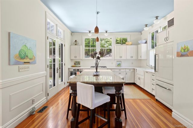 11 Prospect Avenue, Shelter Island Heights, NY 11965