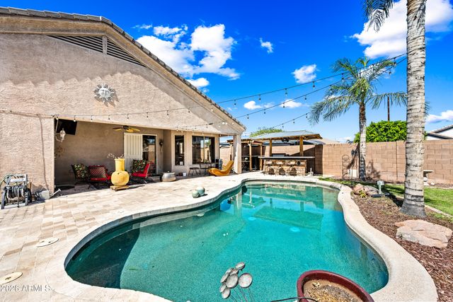 9129 W YUKON Drive, Peoria, AZ 85382