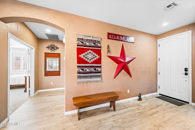 9129 W YUKON Drive, Peoria, AZ 85382