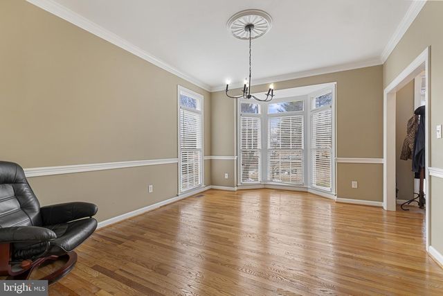 4291 LAWNVALE DR, Gainesville, VA 20155