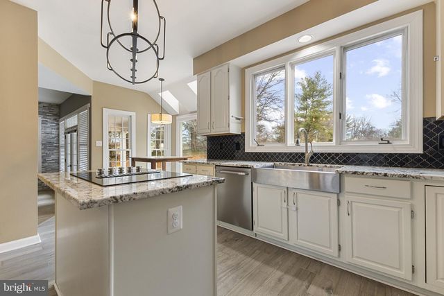 4291 LAWNVALE DR, Gainesville, VA 20155