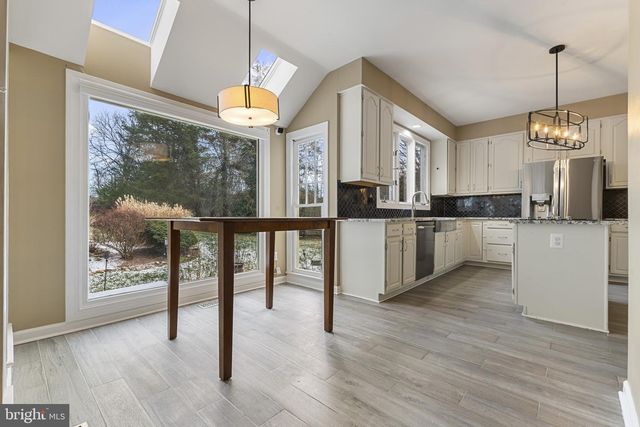 4291 LAWNVALE DR, Gainesville, VA 20155