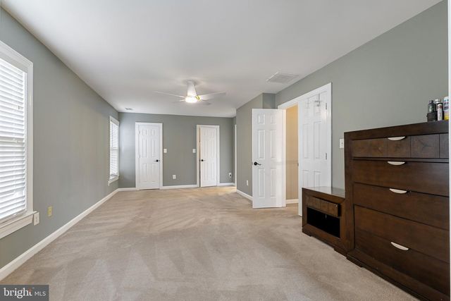 4291 LAWNVALE DR, Gainesville, VA 20155