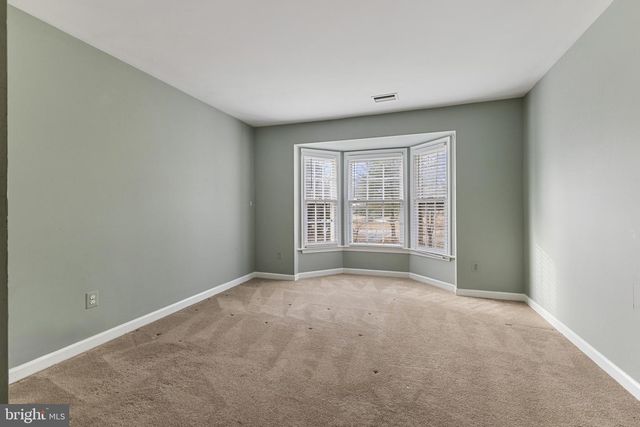 4291 LAWNVALE DR, Gainesville, VA 20155