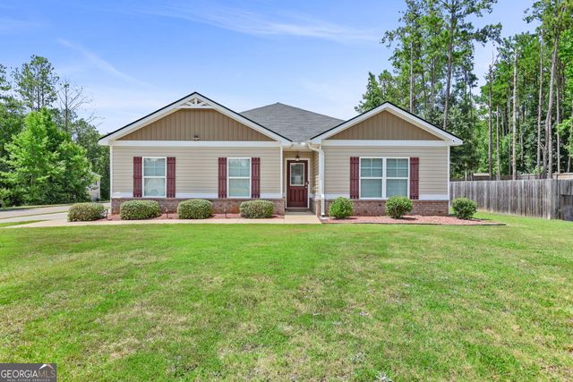 141 N Meadows Ridge Drive, Grantville, GA 30220