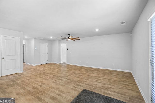 141 N Meadows Ridge Drive, Grantville, GA 30220
