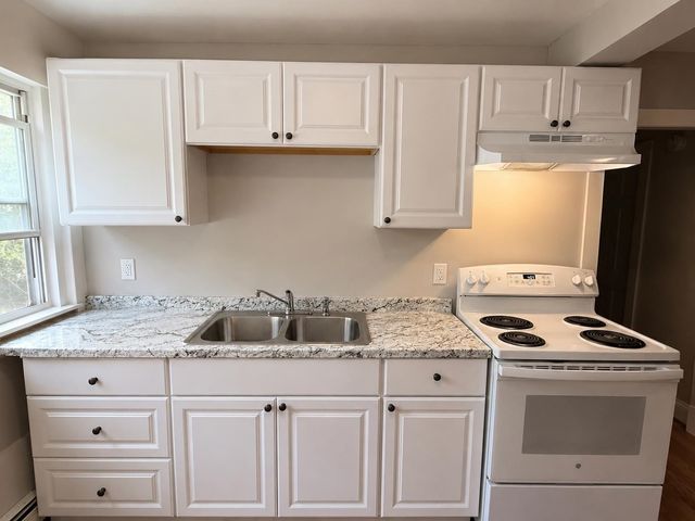 1309 Putney Road, Brattleboro, VT 05301