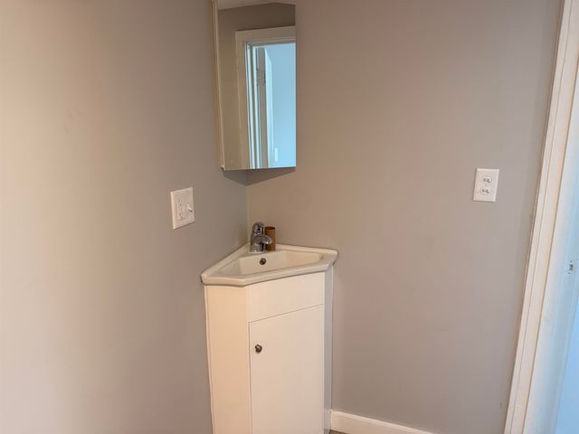 1309 Putney Road, Brattleboro, VT 05301