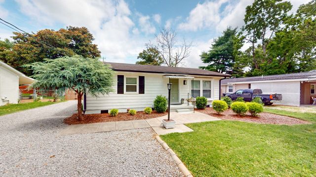 1253 Chickering Dr, Franklin, TN 37064