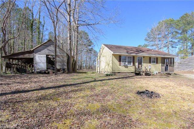 13474 Hatchers LN, Smithfield, VA 23430