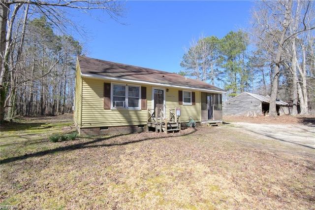 13474 Hatchers LN, Smithfield, VA 23430