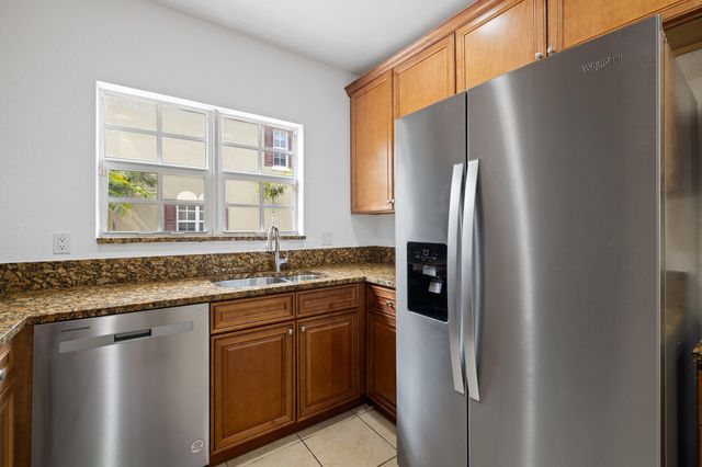 601 S FEDERAL Highway 30, Lake Worth Beach, FL 33460