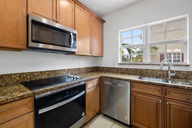601 S FEDERAL Highway 30, Lake Worth Beach, FL 33460