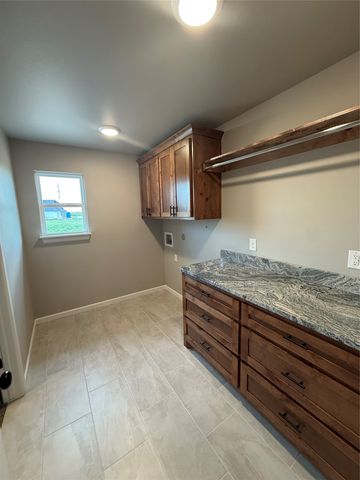 5688 E 137th Street N, Collinsville, OK 74021