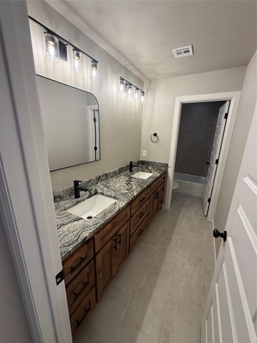 5688 E 137th Street N, Collinsville, OK 74021