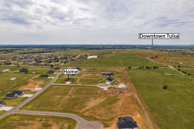 5688 E 137th Street N, Collinsville, OK 74021