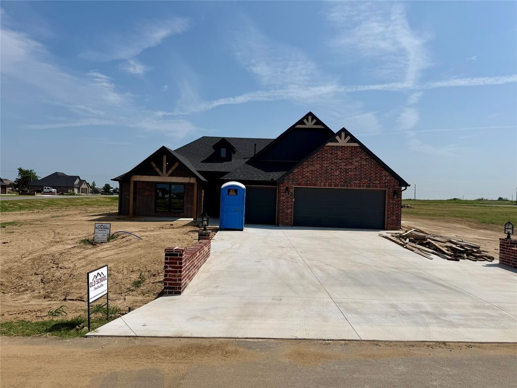 5688 E 137th Street N, Collinsville, OK 74021