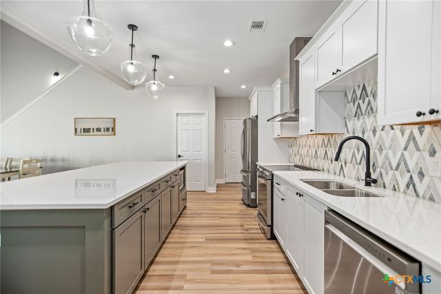 178 Connelley Lane, Port O Connor, TX 77982