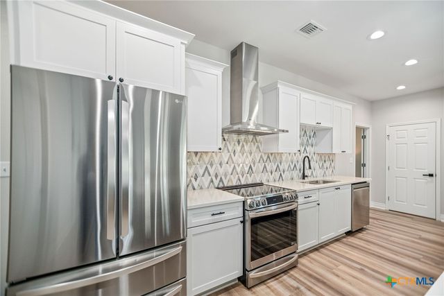 178 Connelley Lane, Port O Connor, TX 77982