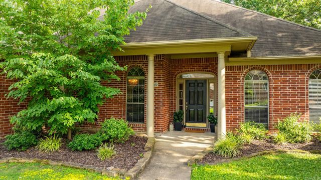13800 Saint Michael Drive, Little Rock, AR 72211